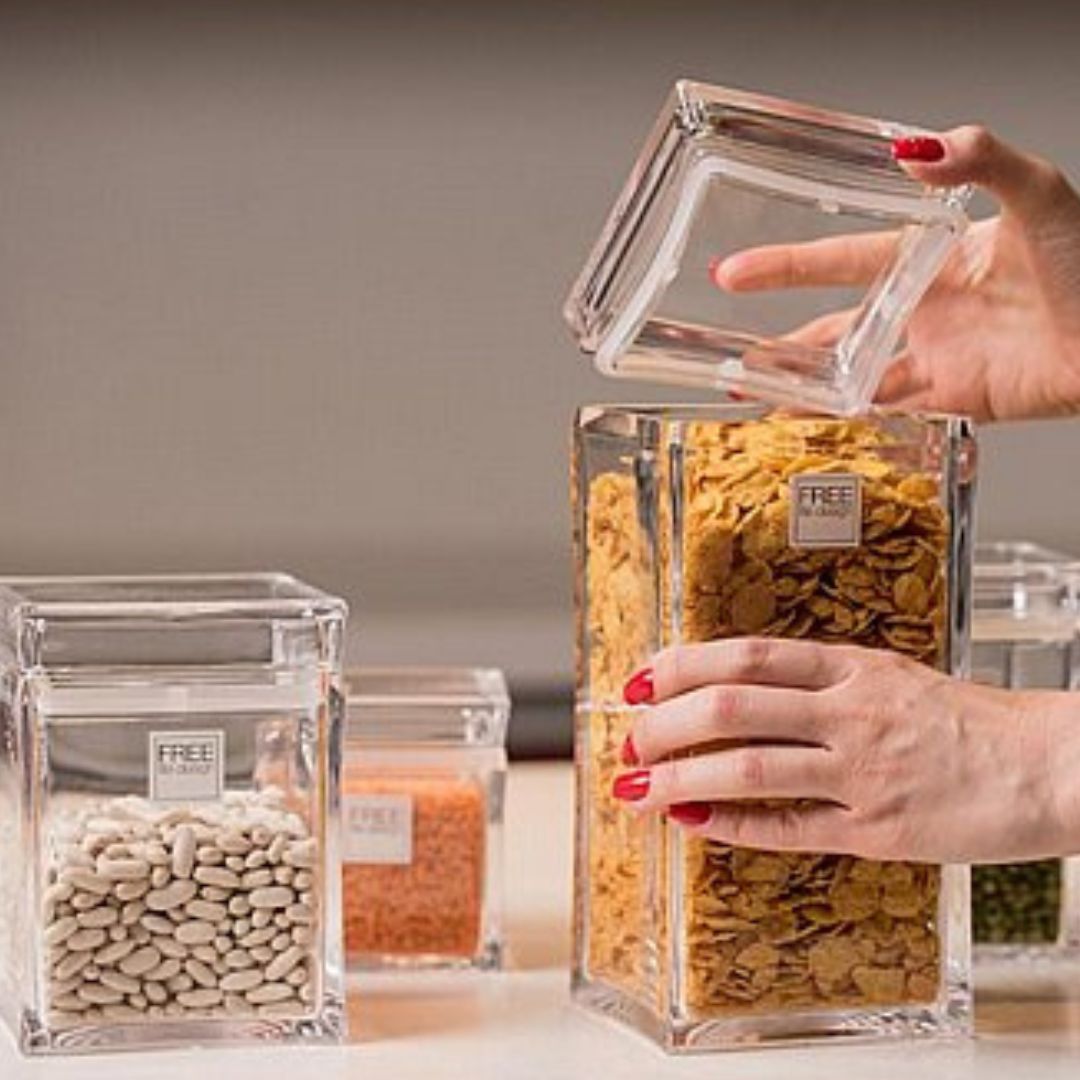 Transparent acrylic storage box 1.4 liters FREE