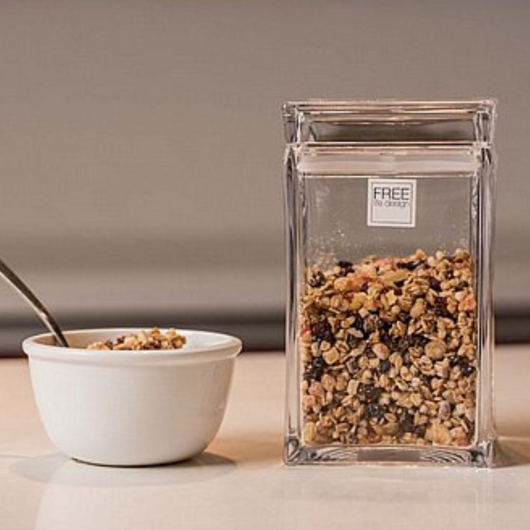 Transparent acrylic storage box 1.4 liters FREE