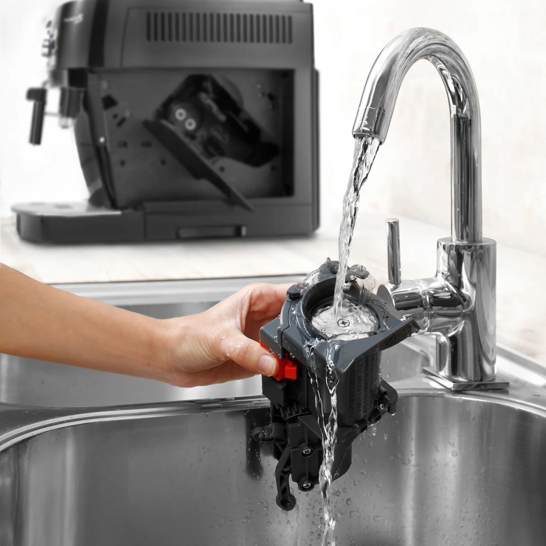 Delonghi Magnifica S Ecam12.121.B automatic coffee machine